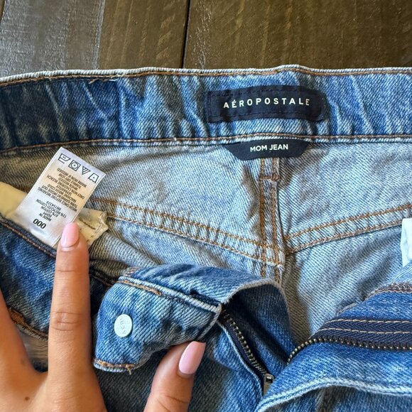 AEROPOSTALE MOM JEANS - Picture 3 of 3